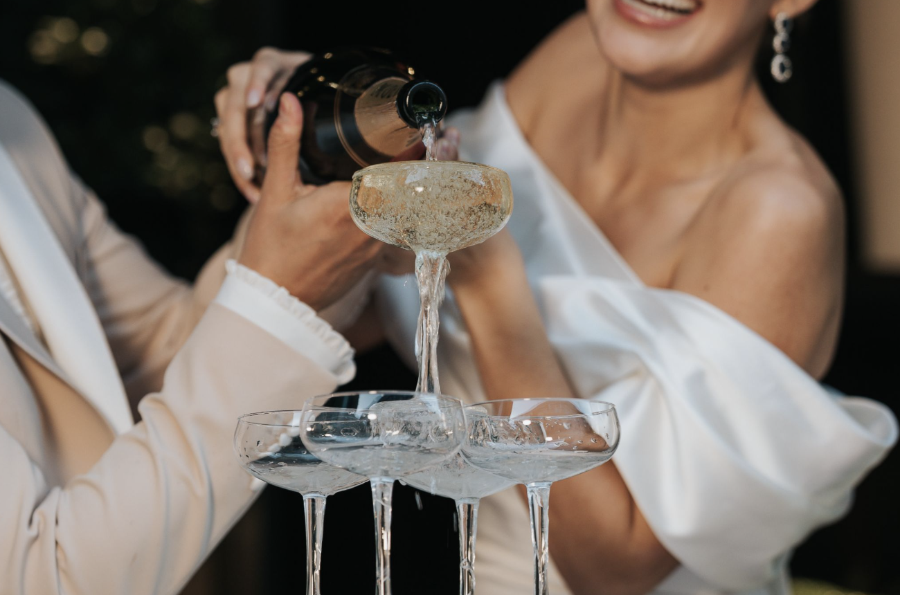 Torre de champagne servida em casamento no Oboé by Lu Marinho